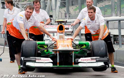 Force India consider pulling out (...)