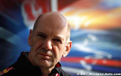 Newey dément travailler à mi-temps