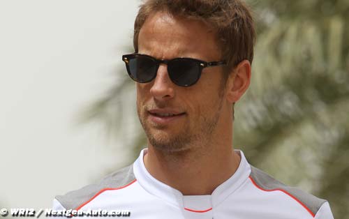 Button warns Rosberg to fear Hamilton