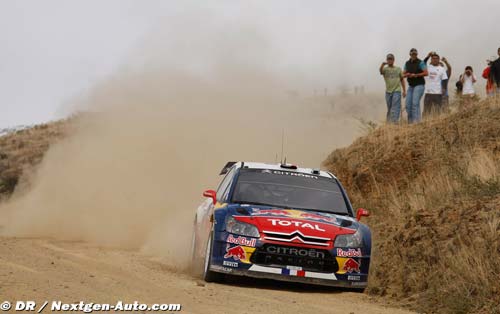 Loeb prend la tête... puis la perd !