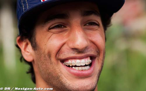 Ricciardo to debut 2013 Toro Rosso (...)