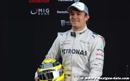 Rosberg, not Hamilton, to debut new Merc