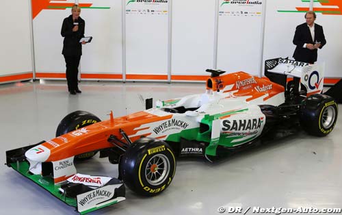 Force India unveils the VJM06 at (…)