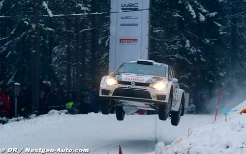 SS15: Leaders hold steady