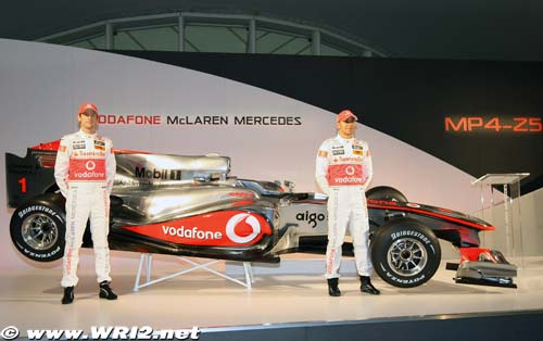 McLaren take wraps off the MP4-25