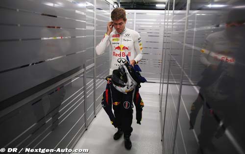 Vettel extends Red Bull deal through
