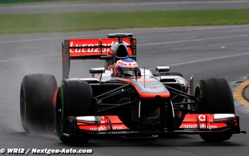 Button a préféré sa MP4-28 sous la pluie