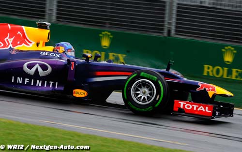 Vettel storms to Australian GP pole