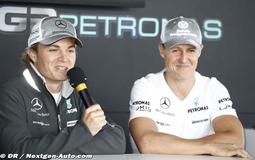 Rosberg apologises to Schumacher (…)
