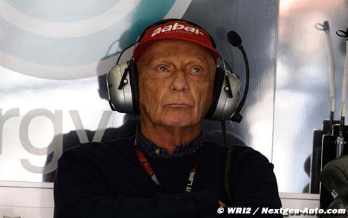 Lauda soutient l'attitude de Vettel