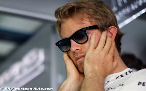 Rosberg on pole but not favourite in (…)