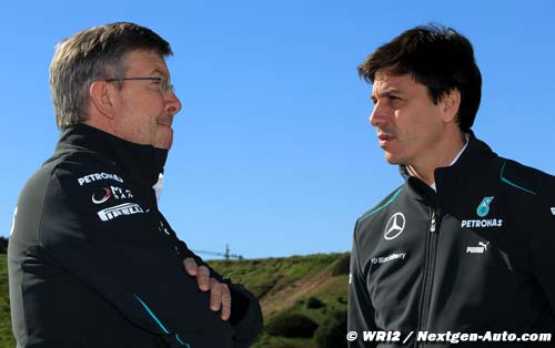 Brawn staying Mercedes team boss - Wolff