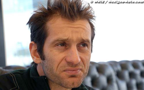 Trulli to sue Caterham's Fernandes