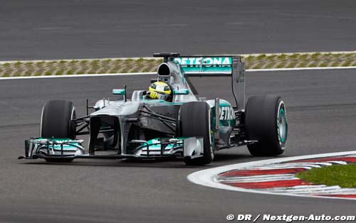 Rosberg a eu du mal avec les pneus à (…)