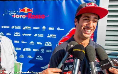 Ricciardo attend un appel de chez (...)