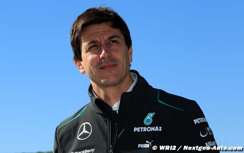 Wolff : Mercedes doit se consolider (…)