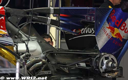 Red Bull enlève le F-duct de sa voiture