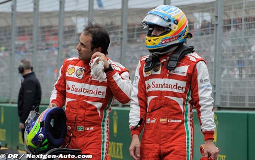 Alonso salue Felipe Massa