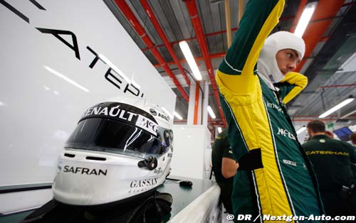 Caterham pense à Van der Garde pour 2014