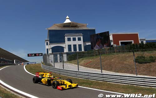 Renault F1 still hoping for more