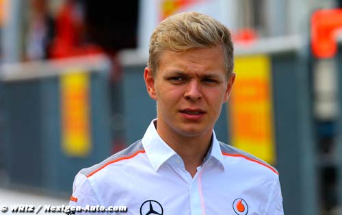 Marussia names Magnussen as potential
