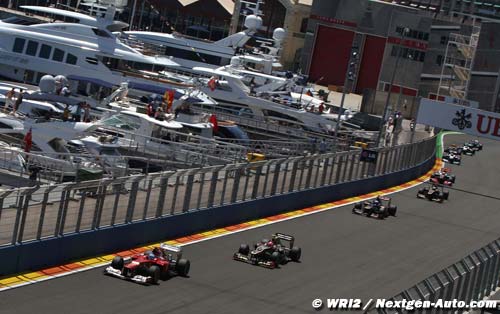 Ecclestone to give Valencia barriers to
