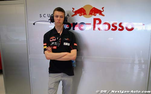 Kvyat denies sponsors powered F1 debut