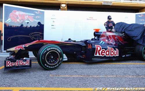 Wraps come off new Toro Rosso