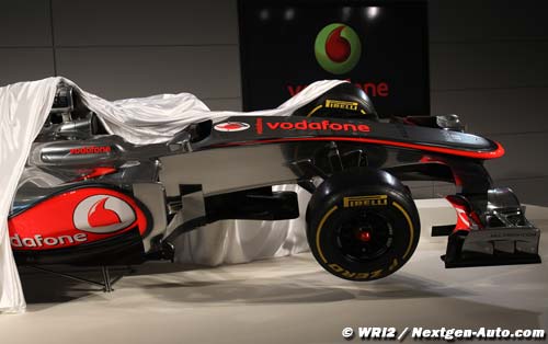 McLaren could launch orange 2014 car (…)