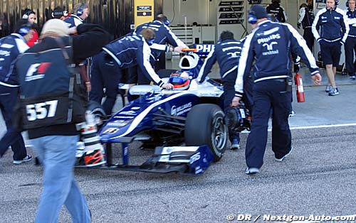 La Williams FW32 roule à Valencia