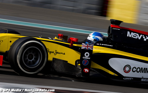 Jolyon Palmer tops Day 1 at Yas Marina