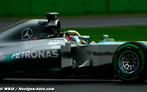 Lewis Hamilton en pole position à Sepang
