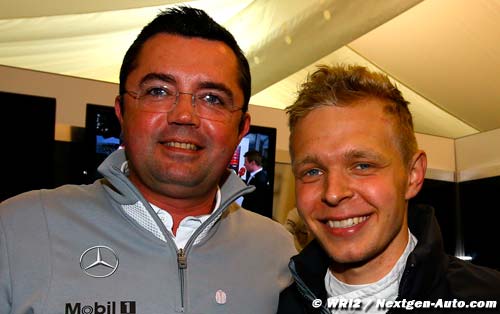 Boullier coache Magnussen comme il (…)