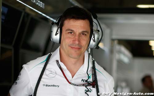 Toto Wolff fait le point sur la (…)