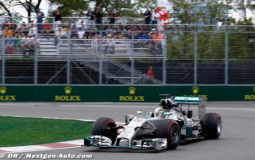 Hamilton fastest at end of FP3