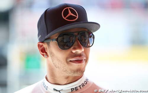 Hamilton en visite chez Ferrari à (...)