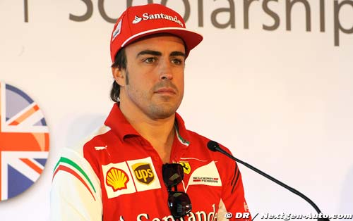 Alonso soutient les critiques sur le (…)