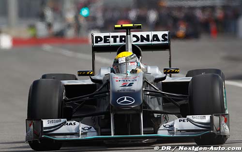 Rosberg quickest in opening practice