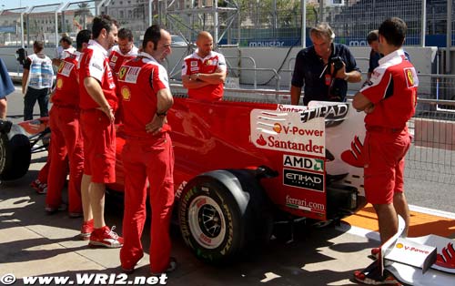 Coulthard not critical of Ferrari's