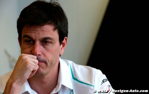 Toto Wolff inquiet de voir si peu de (…)