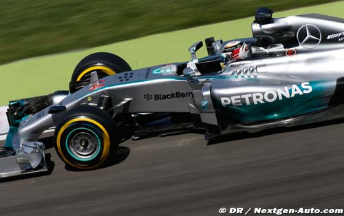 Mercedes 'still fast' (...)
