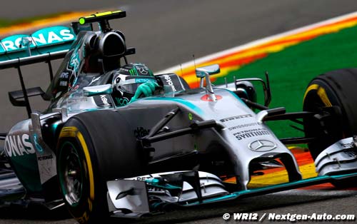 Drivers back Rosberg over Hamilton clash
