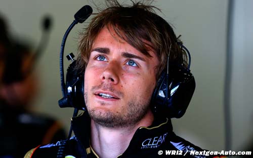 Charles Pic dans la Lotus demain