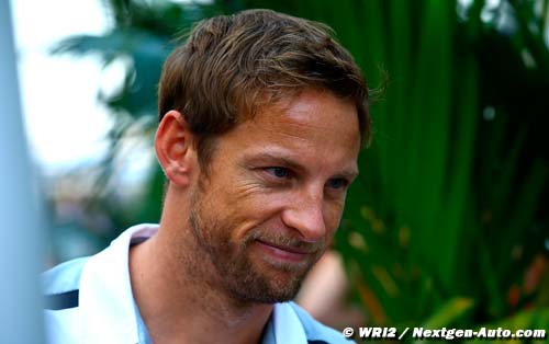 Hamilton : McLaren doit garder Button