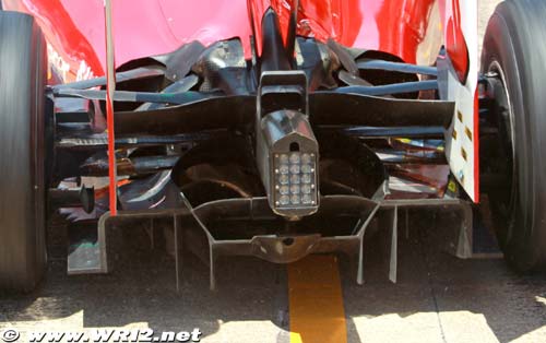 Ferrari's full blown diffuser (...)