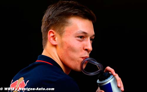Kvyat relaxed as he takes over (…)