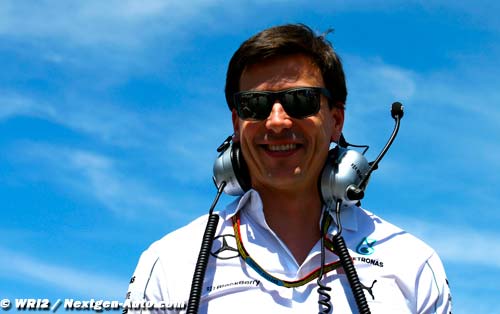 Toto Wolff : Nos rivaux seront forts (…)