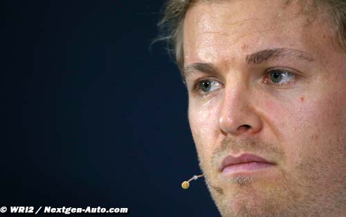 Rosberg's pregnant wife unwell (…)