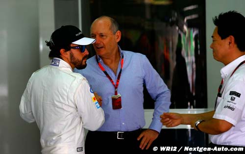 McLaren drivers 'happy with (...)