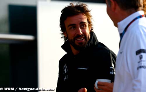 McLaren se range derrière Alonso